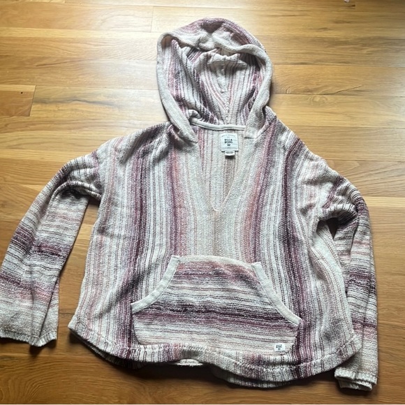 Kiara OBX S2 Billabong Sweater - Picture 2 of 4